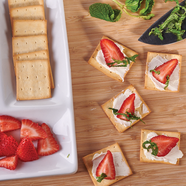 Snack Crackers : Olive Oil & Sea Salt