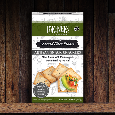 Snack Crackers : Cracked Black Pepper